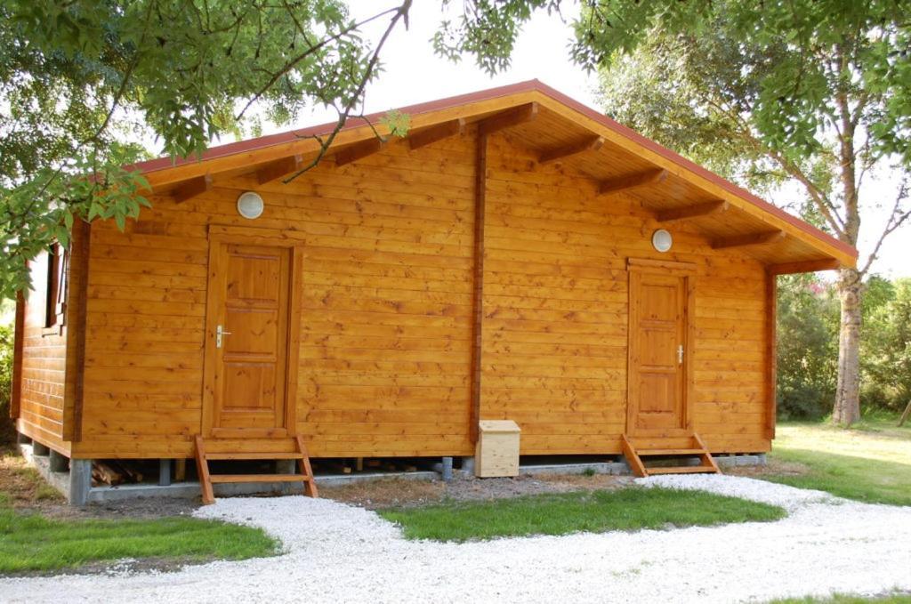 Camping Les 2 Salamandres Hotel Arces-sur-Gironde Exterior photo